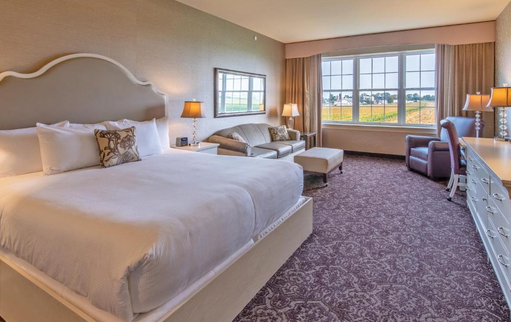 AmishView Inn & Suites